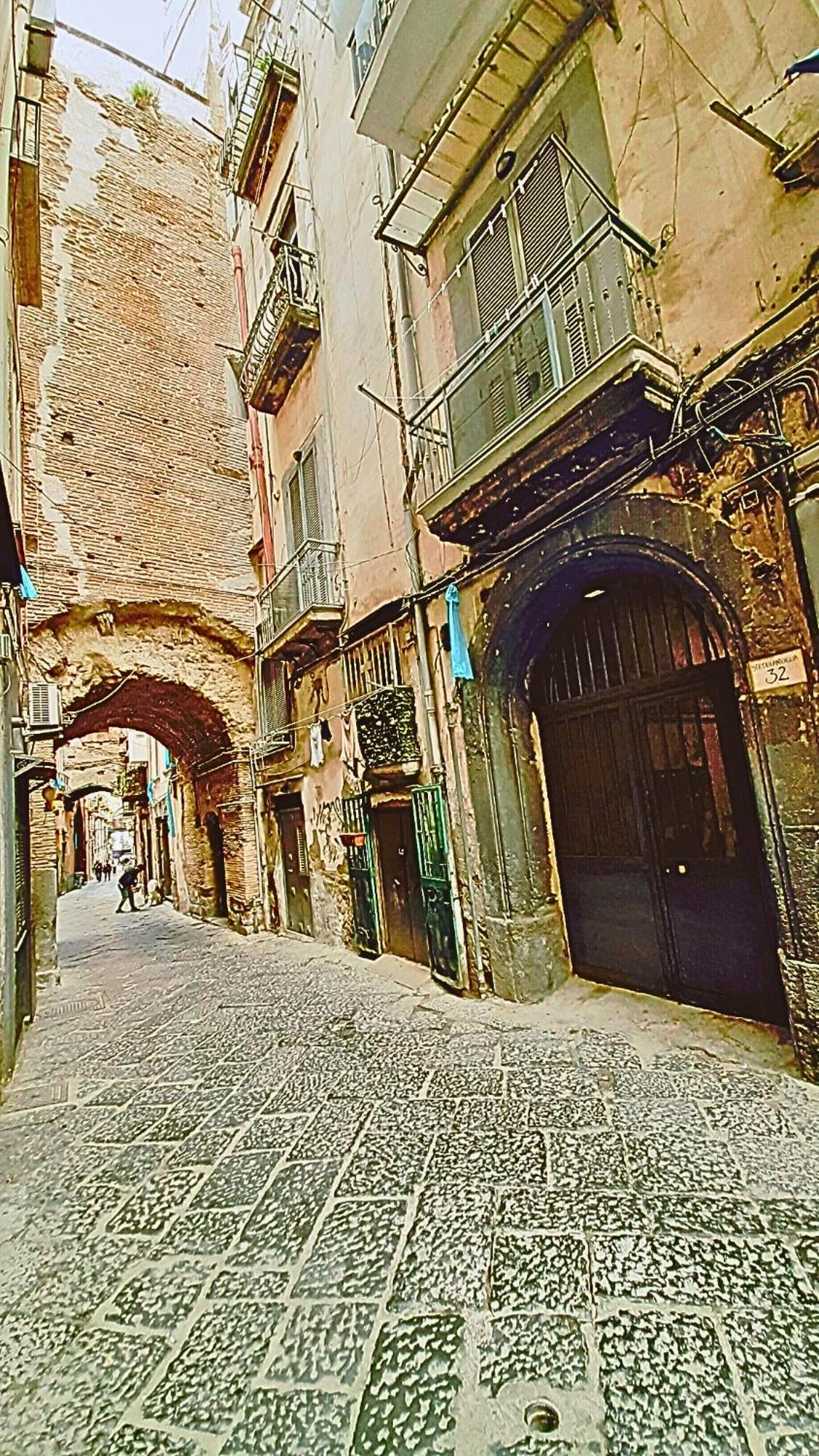 La Stanza Di Daria - Un Nido Silenzioso Nel Cuore Del Centro Storico * Napels